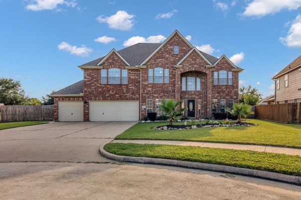 Attached, Exterior, Facade, Brick Facade, Brick Traditional