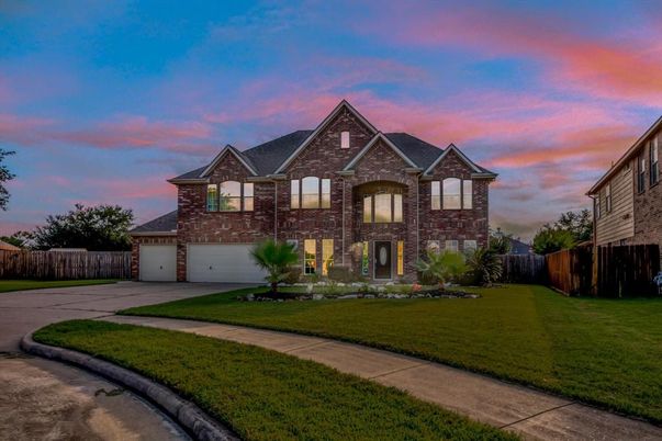 Attached, Exterior, Facade, Brick Facade, Brick Traditional