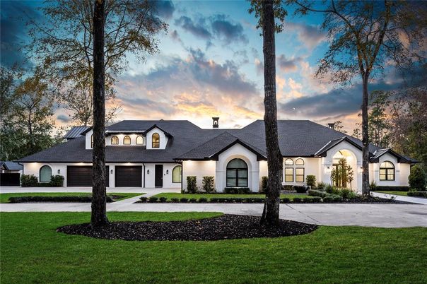 Attached, Backyard, Exterior, Facade, French Provincial