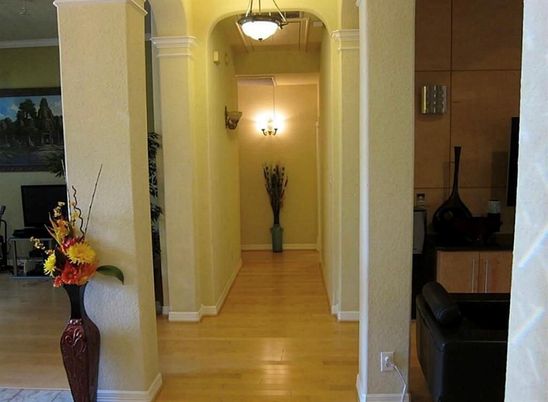 Interior, Pendant Lights, Wood Texture Flooring