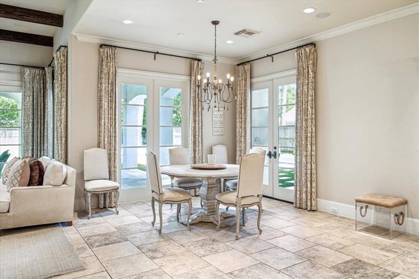 Chandelier, Dining room, Interior, Recessed Lighting, Wooden Beams
