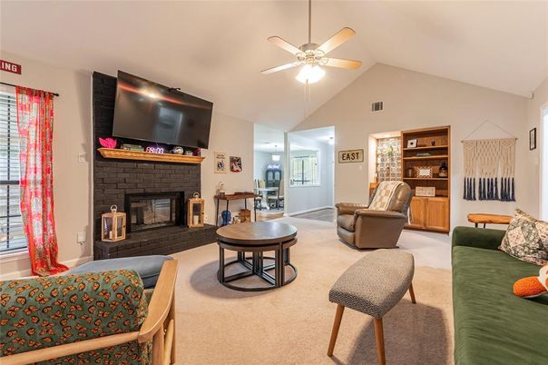 Fireplace, Interior, Living room