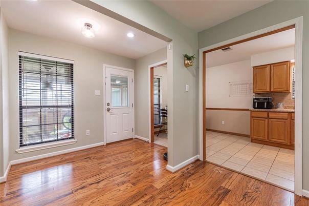 Empty room, Interior, Kitchen, Recessed Lighting, Wood Texture Flooring