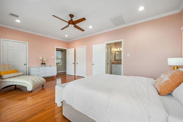 Bedroom, Interior, Recessed Lighting, Wood Texture Flooring