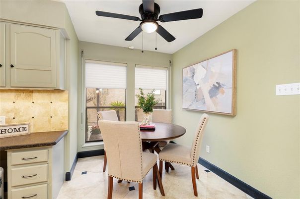 Dining room, Interior