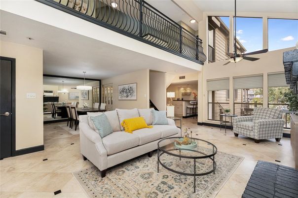 Dining room, Interior, Living room, Pendant Lights, Recessed Lighting