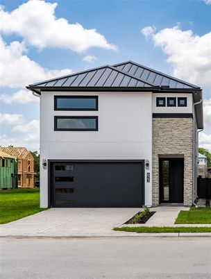 Attached, Exterior, Facade, Modern
