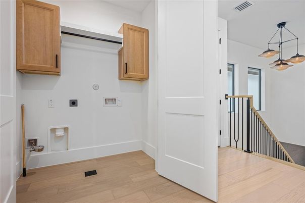 Interior, Pendant Lights, Wood Texture Flooring