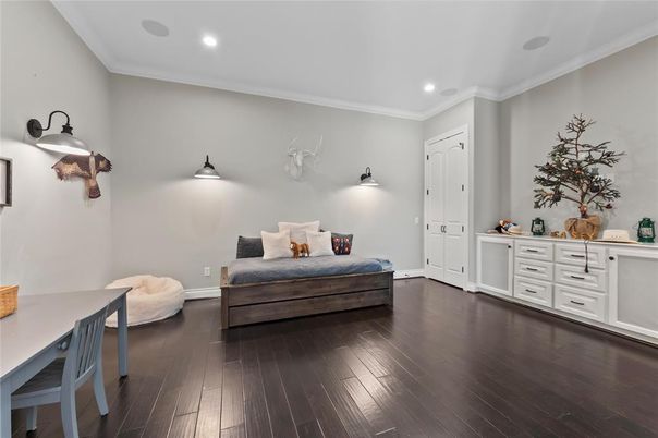 Bedroom, Interior, Recessed Lighting, Wood Texture Flooring