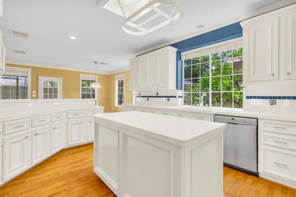 Interior, Kitchen, Pendant Lights, Recessed Lighting, Wood Texture Flooring