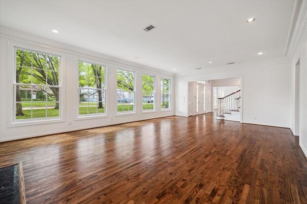 Empty room, Interior, Recessed Lighting, Wood Texture Flooring