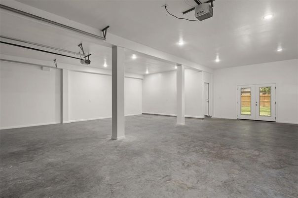 Garage, Interior, Recessed Lighting