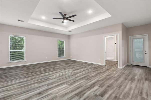 Empty room, Interior, Recessed Lighting, Wood Texture Flooring