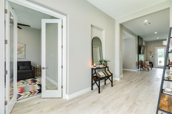 Interior, Recessed Lighting, Wood Texture Flooring