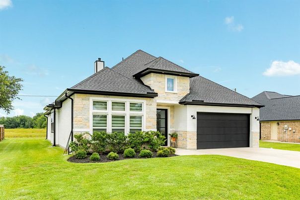 Attached, Backyard, Exterior, Facade, French Provincial