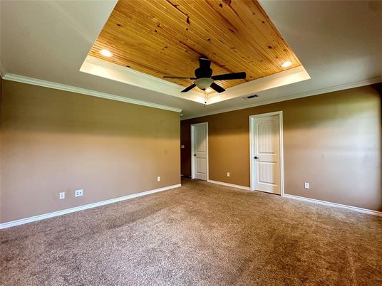 Empty room, Interior, Recessed Lighting, Wooden Ceilings