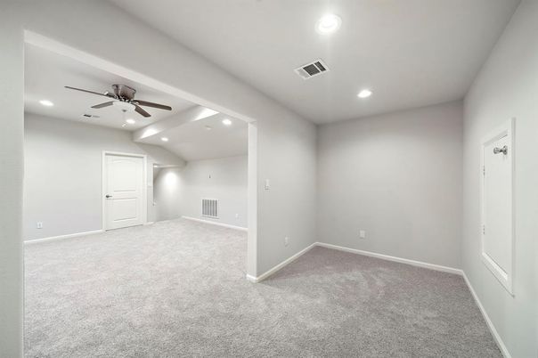 Empty room, Interior, Recessed Lighting
