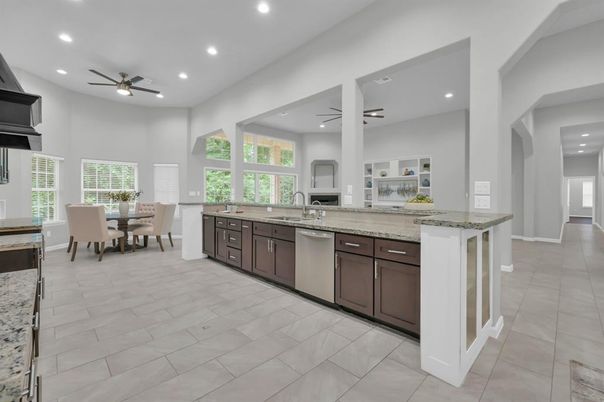 Dining room, Interior, Kitchen, Recessed Lighting