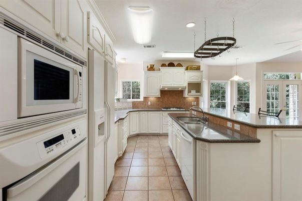 Interior, Kitchen, Pendant Lights, Recessed Lighting