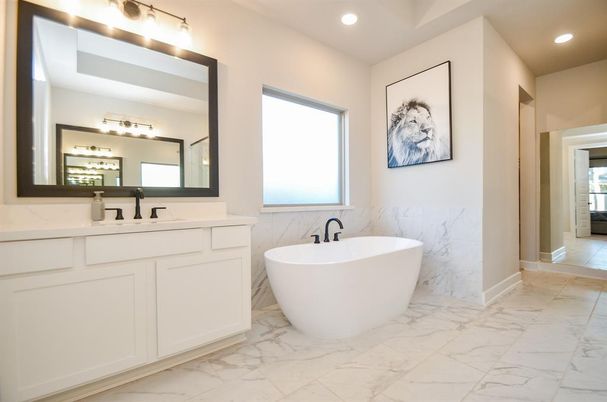 Bathroom, Dual Sink Vanities, Free Standing Baths, Interior, Marble, Recessed Lighting