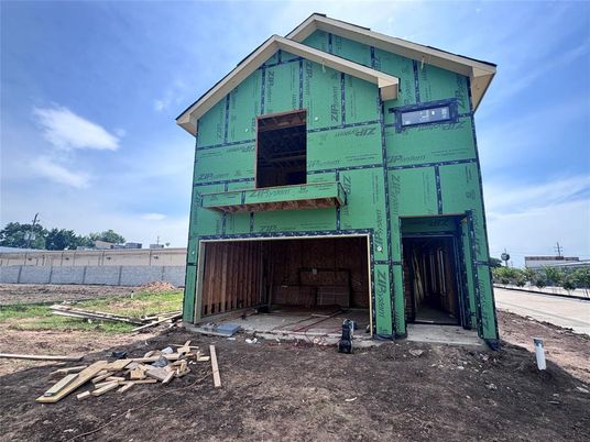 Exterior, Facade, None