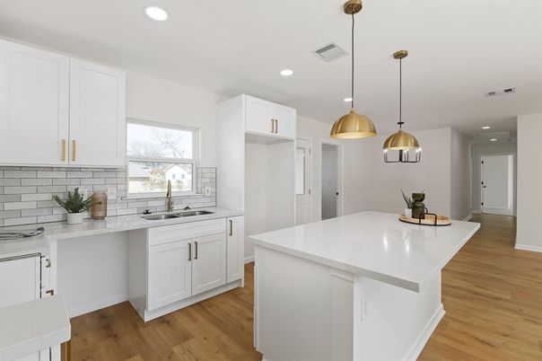 Interior, Kitchen, Pendant Lights, Recessed Lighting, Wood Texture Flooring