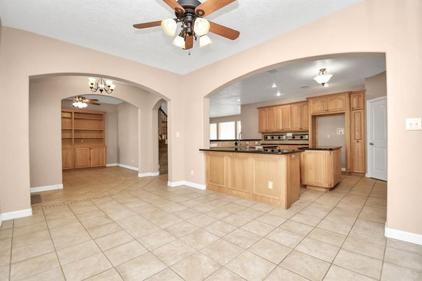 Chandelier, Interior, Kitchen