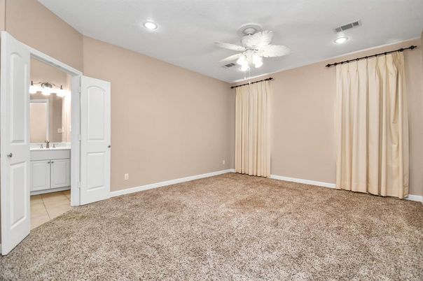 Bathroom, Empty room, Interior, Recessed Lighting
