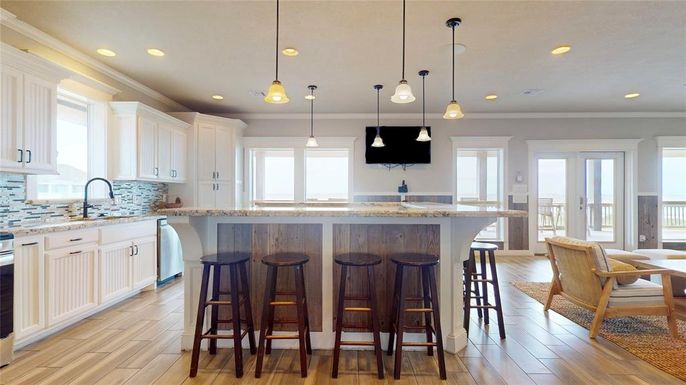Interior, Kitchen, Pendant Lights, Recessed Lighting, Wood Texture Flooring