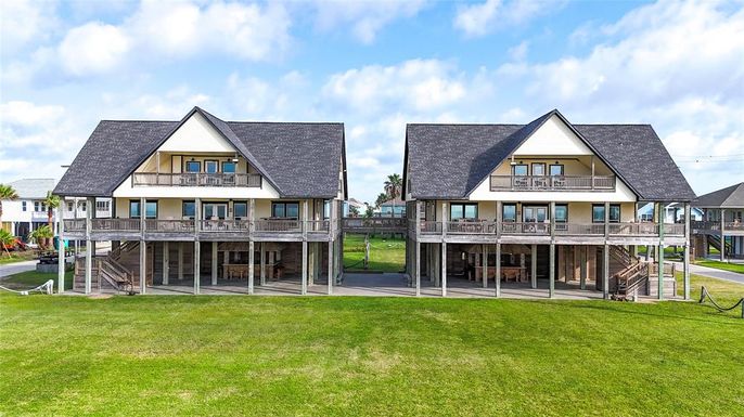 Backyard, Exterior, Facade, A Frame