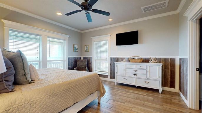 Bedroom, Interior, Recessed Lighting, Wood Texture Flooring