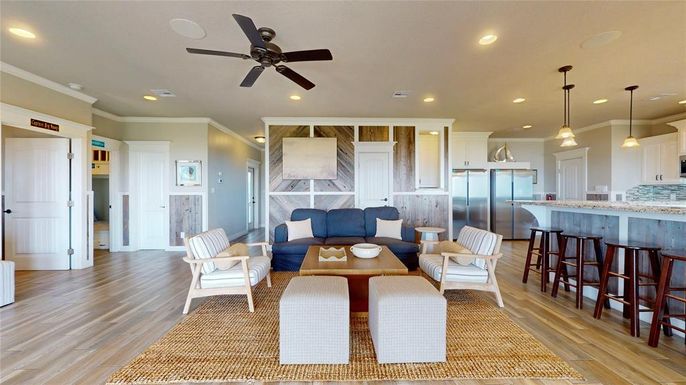 Interior, Kitchen, Living room, Pendant Lights, Recessed Lighting, Stainless Steel Appliances, Wood Texture Flooring