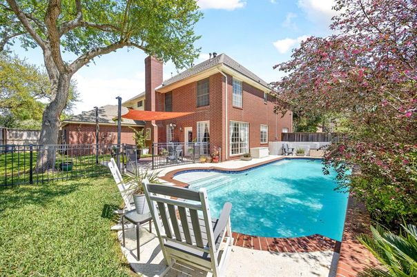 Backyard, Exterior, Pool
