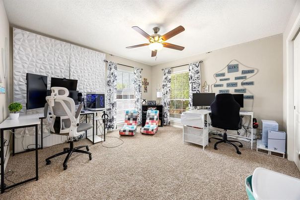 Home Office, Interior