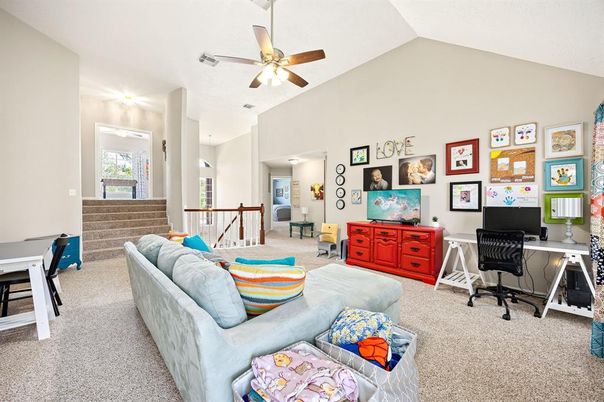 Home Office, Interior