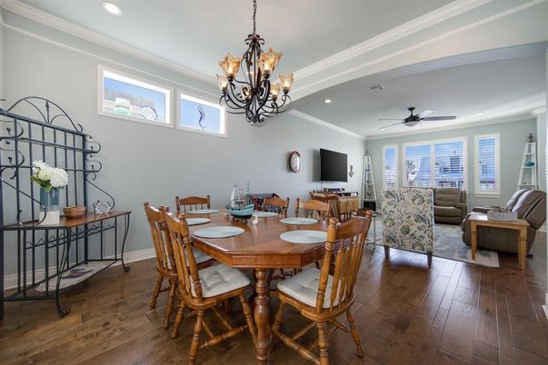 Chandelier, Dining room, Interior, Living room, Recessed Lighting, Wood Texture Flooring