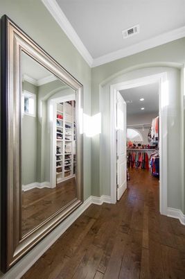 Interior, Recessed Lighting, Walk-in Closets, Wood Texture Flooring