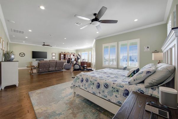 Bedroom, Interior, Recessed Lighting, Wood Texture Flooring