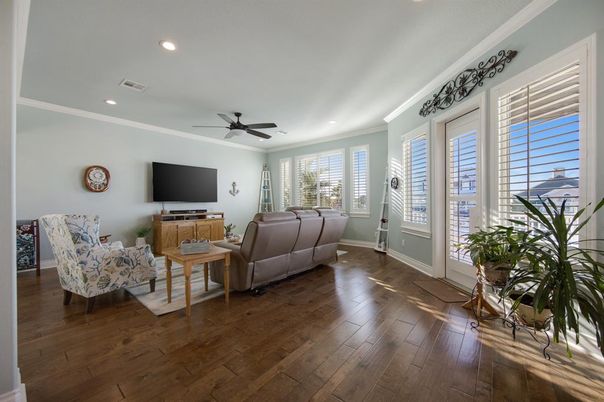 Interior, Living room, Recessed Lighting, Wood Texture Flooring