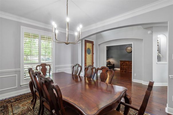 Chandelier, Dining room, Interior, Pendant Lights, Wood Texture Flooring