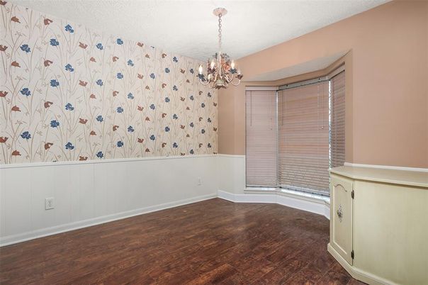 Chandelier, Empty room, Interior, Wood Texture Flooring