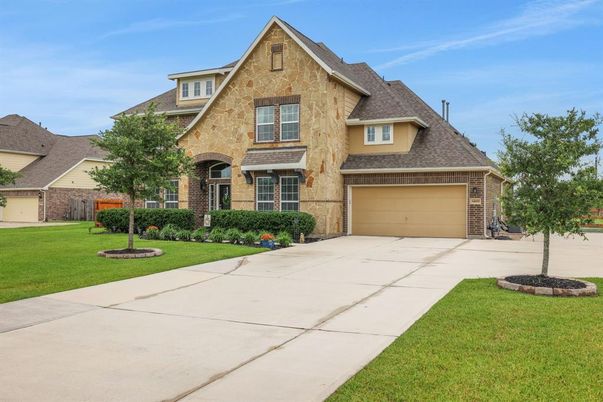 Attached, Exterior, Facade, Brick Facade, Brick Traditional