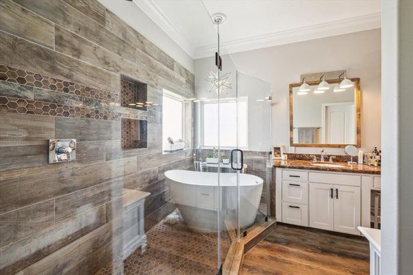 Bathroom, Dual Sink Vanities, Free Standing Baths, Interior, Pendant Lights, Wood Texture Flooring