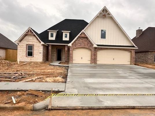 Attached, Exterior, Facade, Brick Facade, Farmhouse