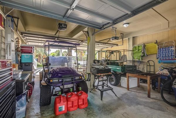 Garage, Interior