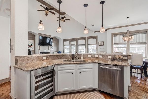 Chandelier, Dining room, Interior, Kitchen, Pendant Lights, Wood Texture Flooring