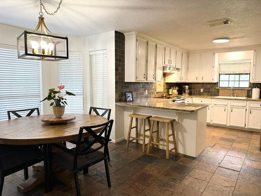 Dining room, Interior, Kitchen, Pendant Lights