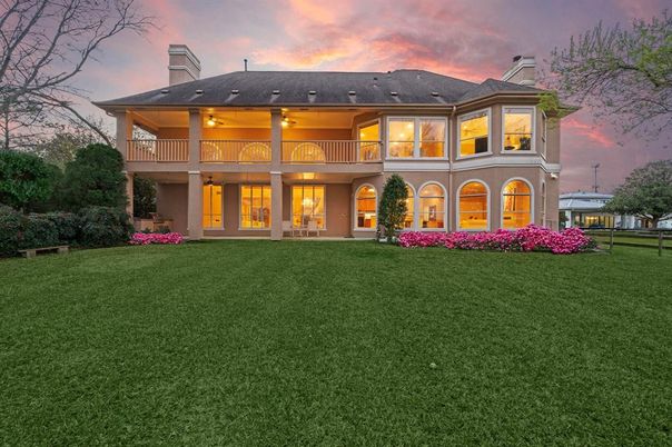 Backyard, Exterior, Facade, French Provincial