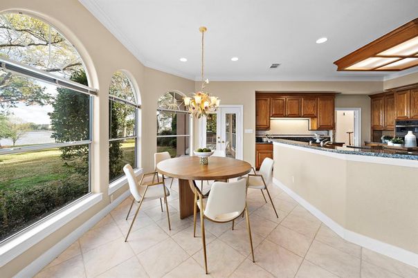 Chandelier, Dining room, Interior, Kitchen, Recessed Lighting, Water