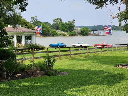 Backyard, Exterior, Water